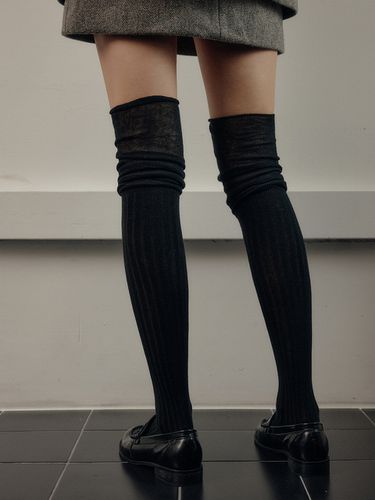 Soft Over Knee Socks (5 Colors) - LOOKAST - Modalova