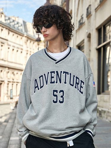 Adventure 53 Block Sweatshirt (4 Color) - Fluke - Modalova