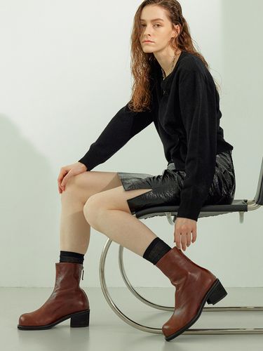 Mochi Ankle Boots - Byeuuns - Modalova