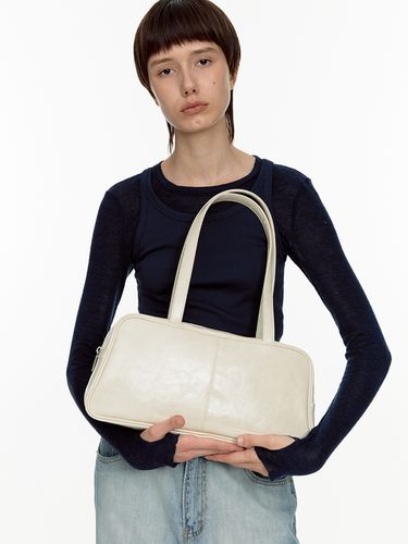 Trapezoid Wide Shoulder Bag - FILLINTHEBLANK - Modalova