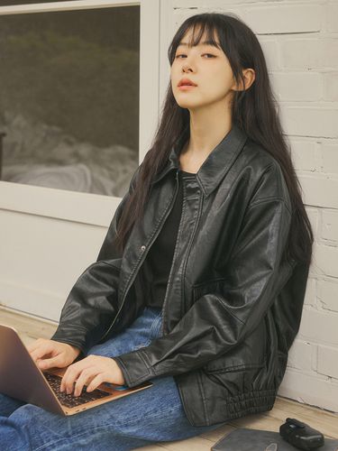 Fake Leather Bomber Jacket - Black - Siyazu - Modalova