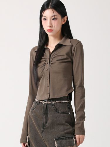 Nicole Collar Shirring Shirt_Khaki - AVANDRESS - Modalova