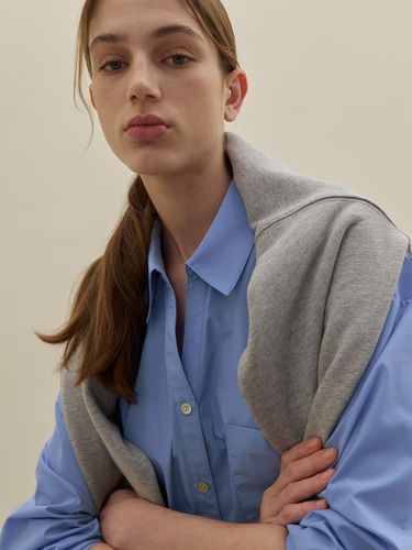 Back Point Y-Neck Oversized Blouse - Atelier Nain - Modalova