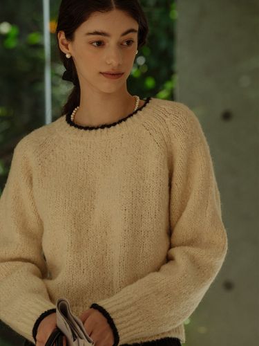 Alpaca Coloring Knit Top - TILLIDIE - Modalova