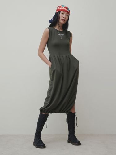 Balloon Jersey Dress_Khaki - THREE TO EIGHTY - Modalova