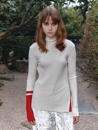 PIET Contrast-Cuffs Turtle Neck Knit Top - MUSEE - Modalova