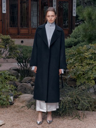 DEVA Minimal Cashmere Handmade Wool Coat - MUSEE - Modalova