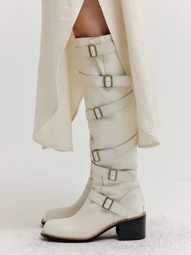 XENDA Buckle Strap Long Boots - EENK - Modalova