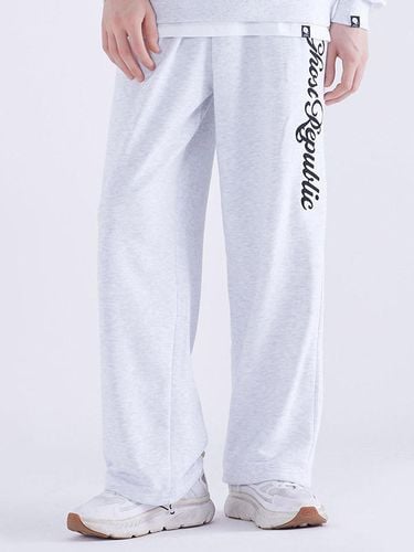 Wide-Leg Cursive 1984 Embroidery Sweatpants - GHOST REPUBLIC - Modalova