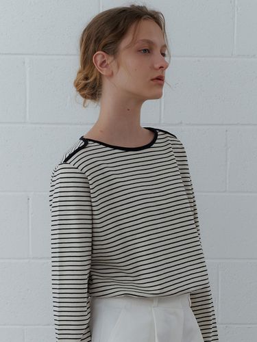 Mary Boatneck T-shirt - URAGO - Modalova