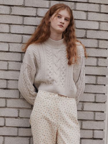 Cropped Cable Wool Knit Pullover - FRRW - Modalova