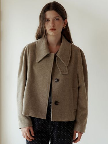 Volume Short Coat_Light Sepia - a.t.corner - Modalova