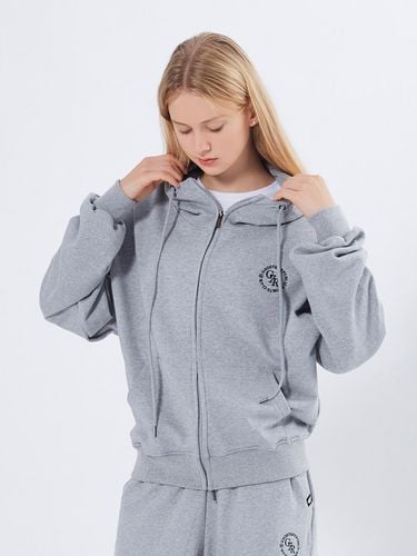 Circle Cropped Zip-Up Hoodie _ 3 Colors - GHOST REPUBLIC - Modalova