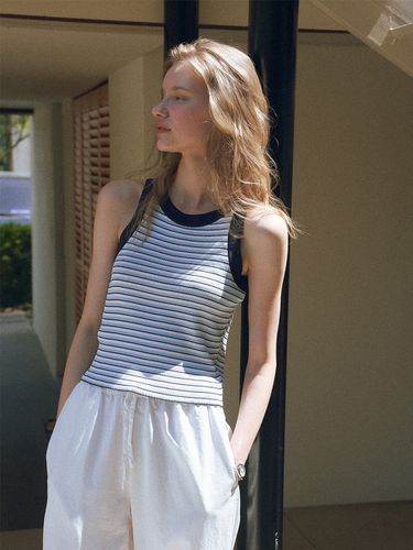 Casey Stripe Halter Top - URAGO - Modalova