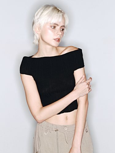 Cool Off Shoulder Knit_Black - ASURA - Modalova