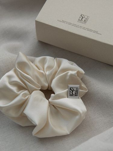 Silk Hair Scrunchie - SAGEMENT - Modalova