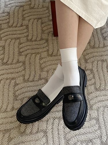 Tucker Classic Penny Loafer - AVISPA - Modalova