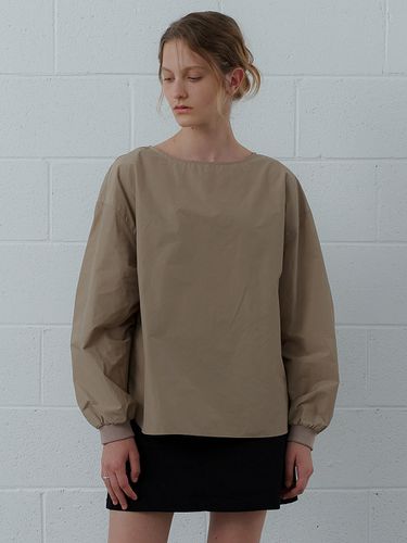 Venice Boatneck Blouse - URAGO - Modalova