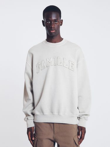 Pigment-Dyed Logo Patch Sweatshirt _ - FAMILLE - Modalova