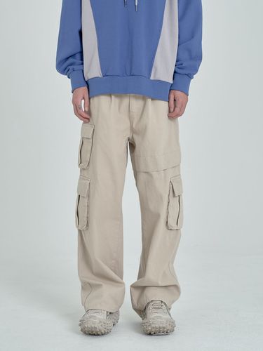 Non-Fade Wide Cargo Pant - Beige - inexcis - Modalova