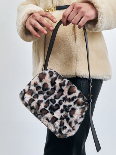 Eco-friendly Fur Shoulder Bag - KUME - Modalova