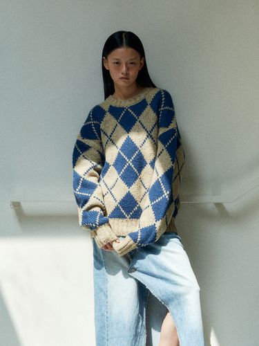 Argyle Knit Pullover (Beige / Navy) - GREENBUTTER - Modalova