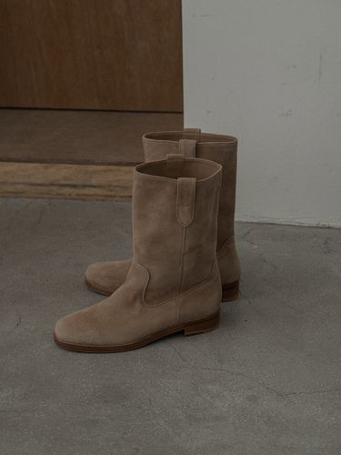 Suede Long Boots_Camel - SAGEMENT - Modalova