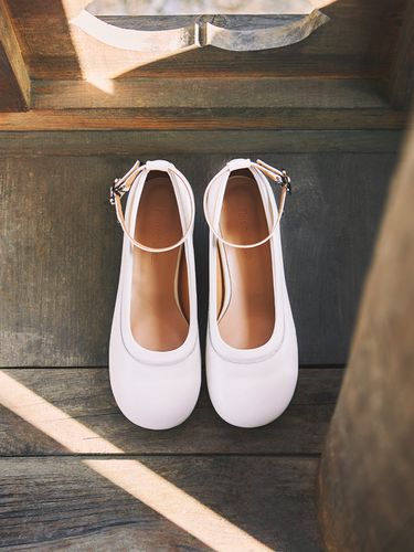 Eloel Ornament Flatshoes_White - Finoacinque - Modalova