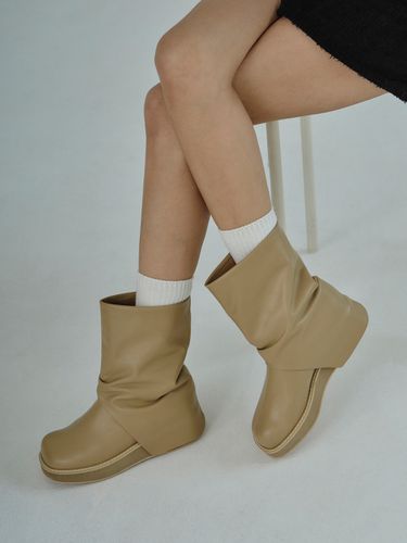 Linda Warmar Middle Boots_Camel Brown - mishuu somuch - Modalova