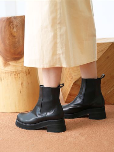 NO. Jennet Chelsea Boots - MARYRINGO - Modalova