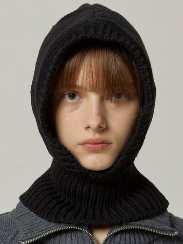 Comfort Balaclava_Black - Millo Archive - Modalova