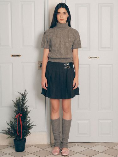 Buckle Pointed Skirt - Charcoal - ROLAROLA - Modalova