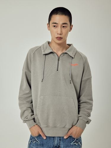 Slightly Oversized Fit Half Zip Up Sweatshirt - Wrangler - Modalova