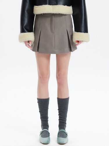 Wool Pleated Mini Skirt (Beige) - HAE BY HAEKIM - Modalova