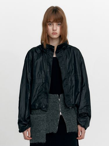 Hooded Velcro Windbreaker Jacket - STUDIO TABLE - Modalova