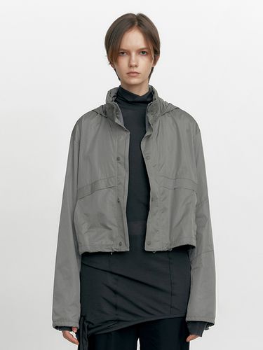 Hooded Velcro Windbreaker Jacket - STUDIO TABLE - Modalova