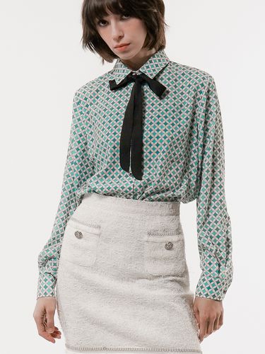 Retro B Block Print Shirt (Green) - UNTAGE - Modalova