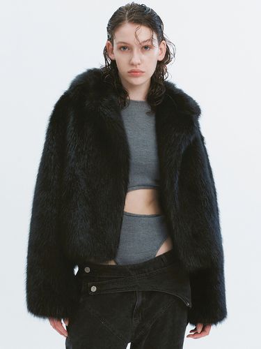 Mia Faux Fur Jacket (Black) - HAVELESS - Modalova