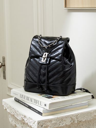 Minon Small Flap Backpack _ Black - J.ESTINA - Modalova