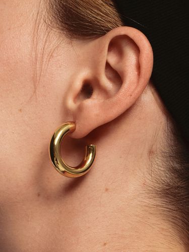 Golden Hoop Earrings 6 - MONDAY EDITION - Modalova