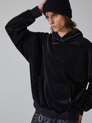 Cropped Raglan Velour Hoodie - WEST GRAND BOULEVARD - Modalova