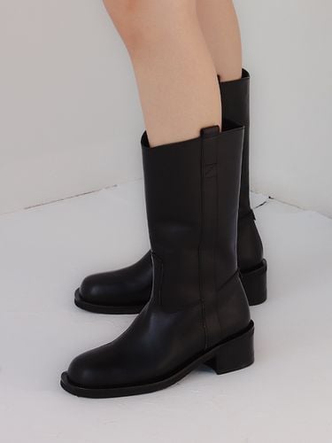 Mod Middle Boots_Black - MOL:pin - Modalova