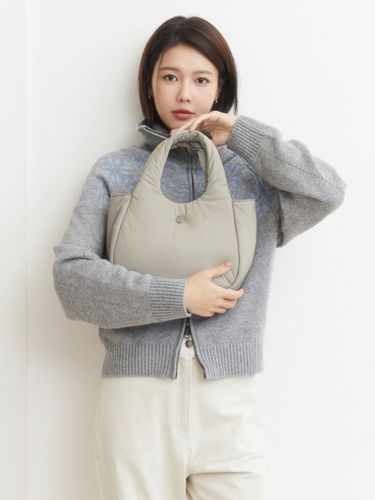 Mono Padded Bag_Gray Beige (M) - DEPOUND - Modalova