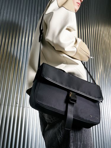 Easy Messenger Bag _ Black - SPERONE - Modalova