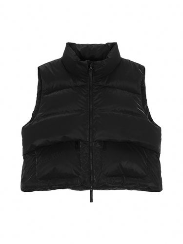 Glossy Crop Down Vest - Black - Matin Kim - Modalova