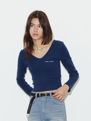 Jacquard V-Neck Knit_Navy - THINK PLANT - Modalova