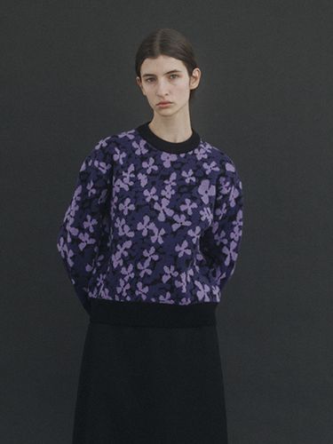 Flower Jacquard Knit_Violet - peces - Modalova