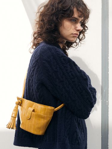 Petal Mini Shoulder Bag_Yellow - doublequotes - Modalova