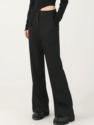 Line Boots-Cut Slacks (Black) - AVANDRESS - Modalova