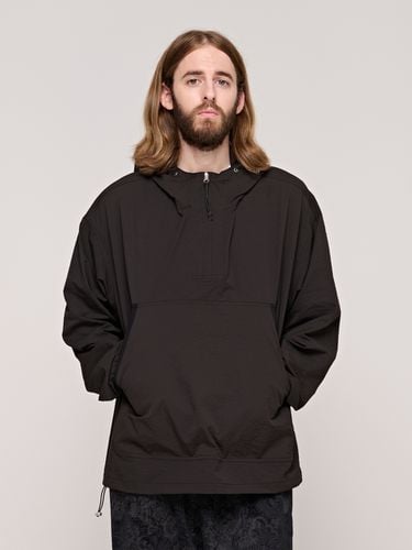 Seersucker Half Zip-Up Anorak _ - CARGOBROS - Modalova